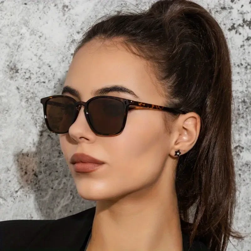 Classic Square Fashion Glasses for Women Men Anti Glare Sun Shades Glasses for Driving Fashion Glasses
