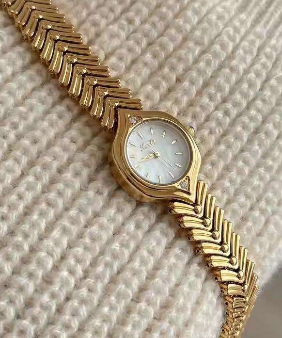 High Quality Scottie 9722 Women's Watch New DESIGN Waterproof Vintage-style Mother-of-pearl Women's Watch