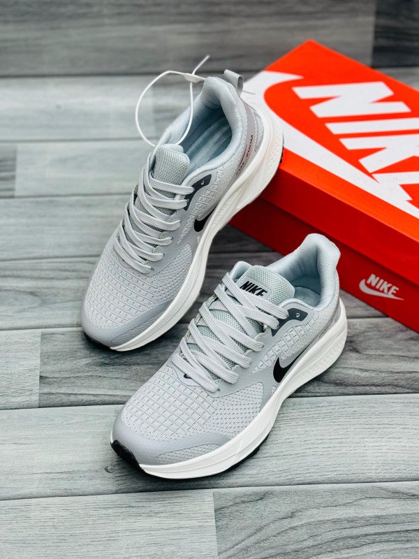 NIKE AIR ZOOM XR NEXT RUNNER